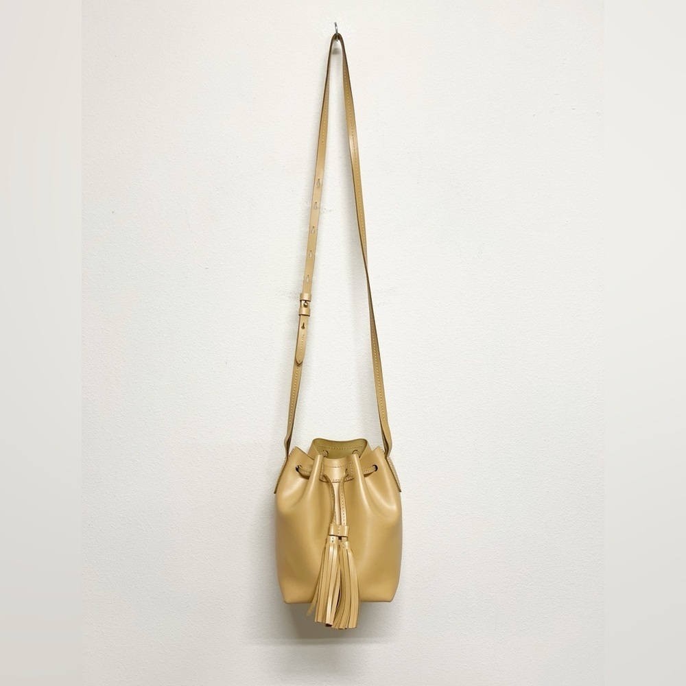 J Crew Womens Tan Leather Tasseled Mini Crossbody Adjustable Strap Bucket Bag